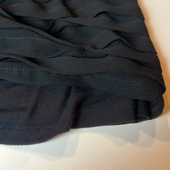 🖤ANN TAYLOR BLACK WOVEN LAYERED FABRIC TOP SIZE MEDIUM PETITE🖤 - Picture 13 of 13